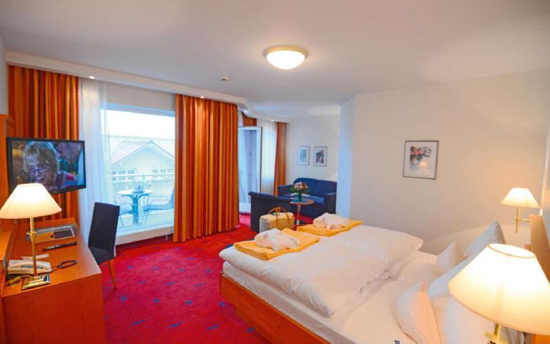 Moehringers Schwarzwald Hotel บอนดอร์ฟ อิม ชวาร์ซวัลด์ ภายนอก รูปภาพ